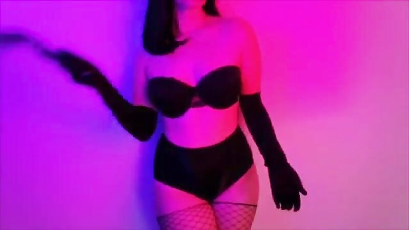 Alexandria The Red Nude Cosplay Dancing