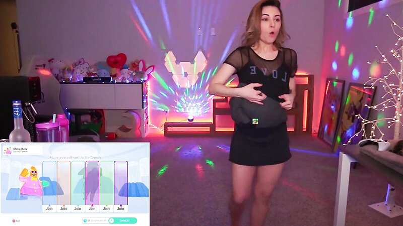 Alinity Naked Nip Slip