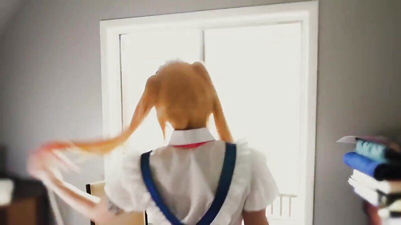 Caunicorngirl Masturbating With a Vibrator