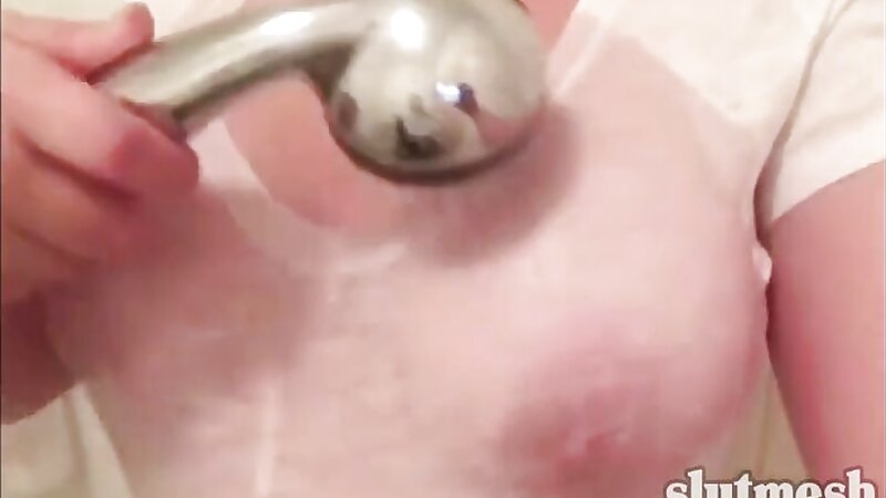Bella Avery Nude and Sexy