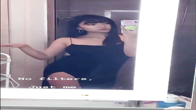 AriaSaki Sexy Twitch Streamer Lesbian Photos