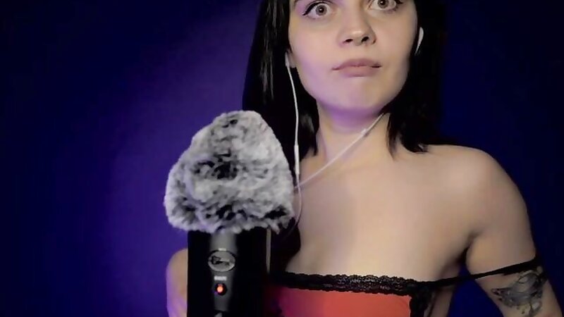 Martha Scratchy Lingerie ASMR Show