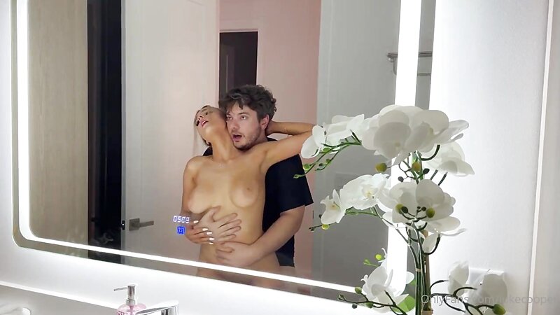 Cas Summer Bathroom Sextape with Luke Cooper