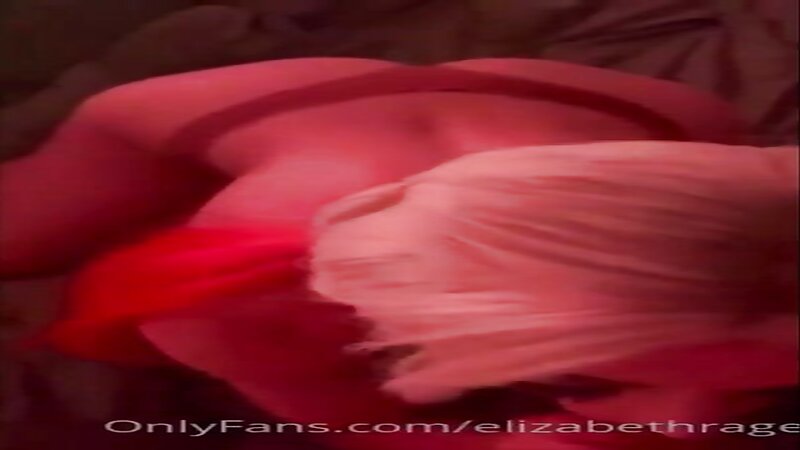 Elizabeth Rage Sloppy Blowjob and Sucking Cock