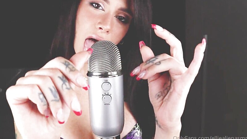 Ellie Alien Breathing ASMR and Mouth Sounds