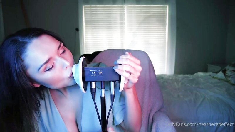 Heatheredeffect Sensual ASMR Kissing and Licking