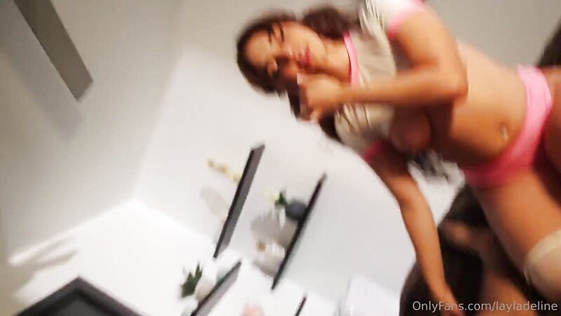 Layladeline Sloppy Blowjob and Reverse Cowgirl Sex