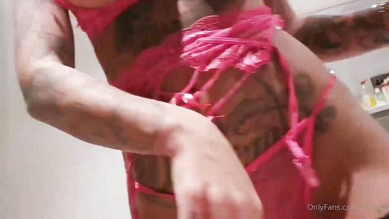 Zelenia Sloppy Blowjob and Fucking