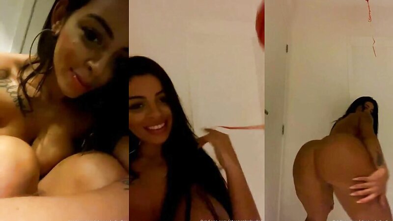 Stephanie Silveira Naked Tease and Stripteasing show