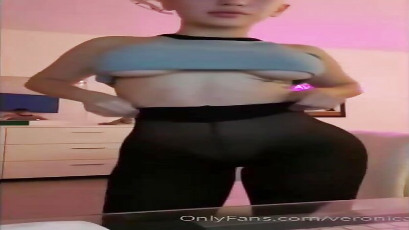 Veronica Victoria Nude Twerking Fun