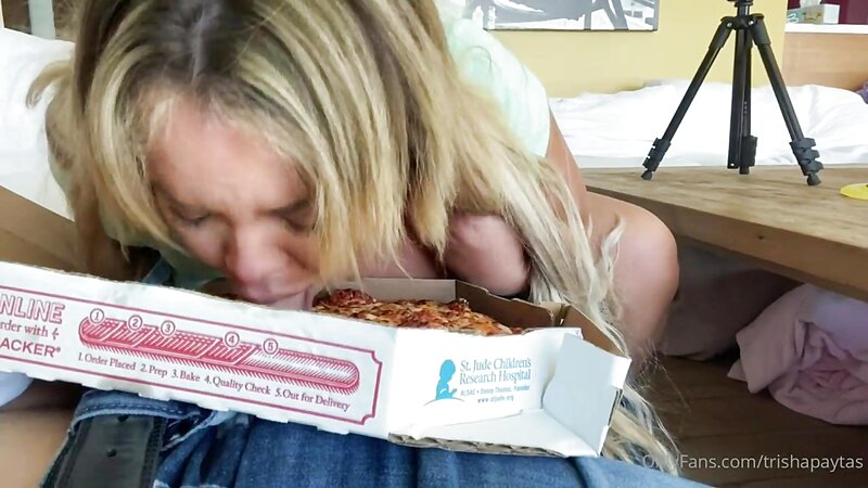 Trisha Paytas Private Sextape with Pizza Delivery Guy