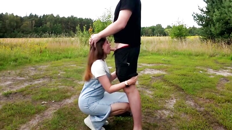 Amateur Girl Naked Fucking and Sucking action