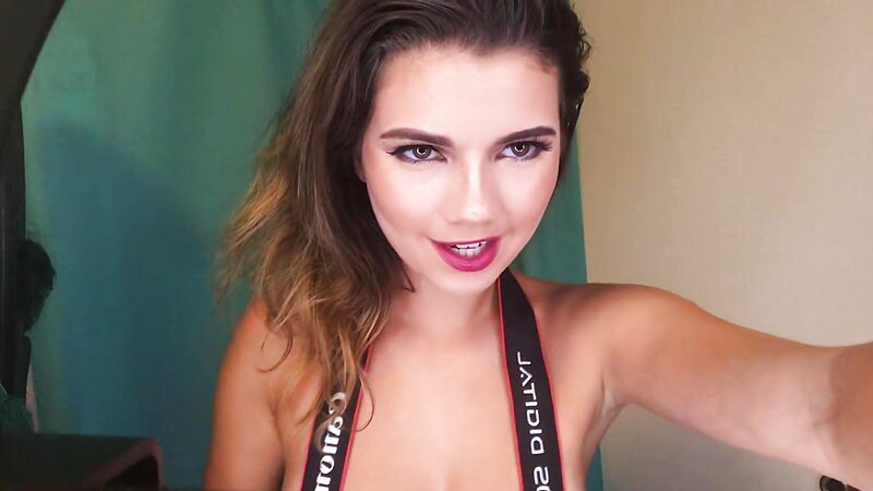 Dare Taylor Topless and Nude Photography