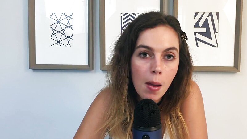 Miss Bell ASMR Kisses