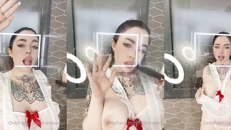 Marina Mui Pussy and Masturbation in the Shower