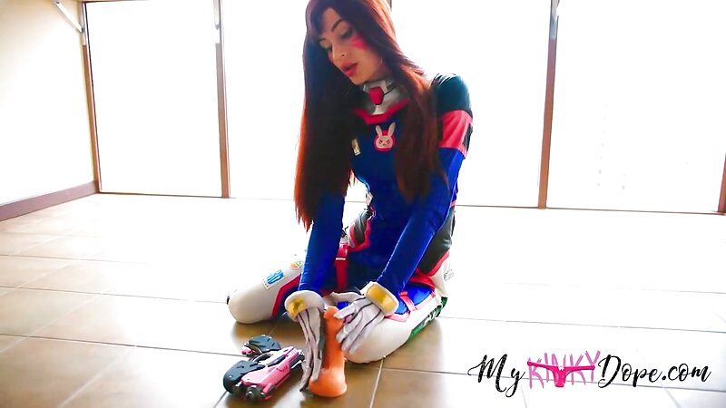 MyKinkyDope Sexy Overwatch Cosplay Handjob and Footjob