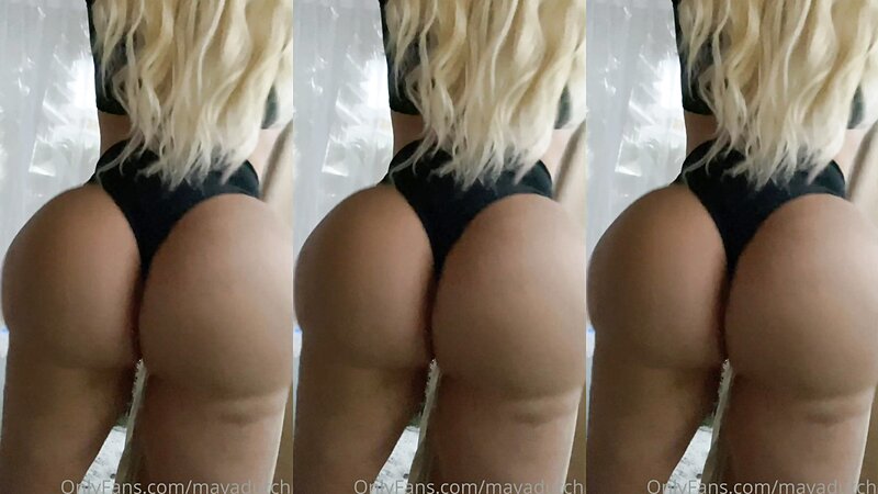 Mochibits Hot Nude Selfie and Dancing