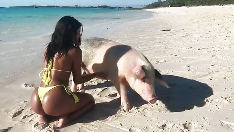 Yovanna Ventura Naked Riding a Dildo action