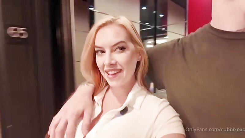 Cubbi Thompson Apartment Blowjob and Cum
