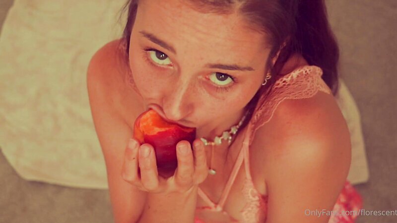 Florescent Taboo ASMR Pussy Licking