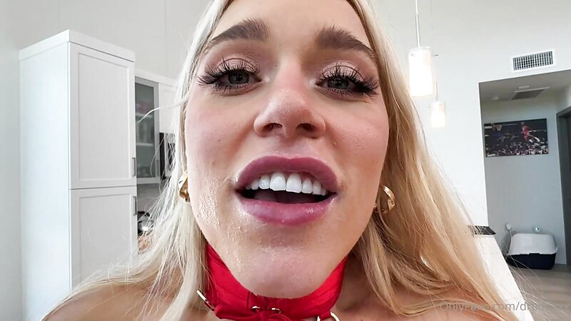 Elle Brooke and Dredd Hot Stepmom Sex Tape