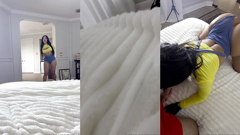 Emily Rinaudo Sloppy Minion Blowjob and Fuck