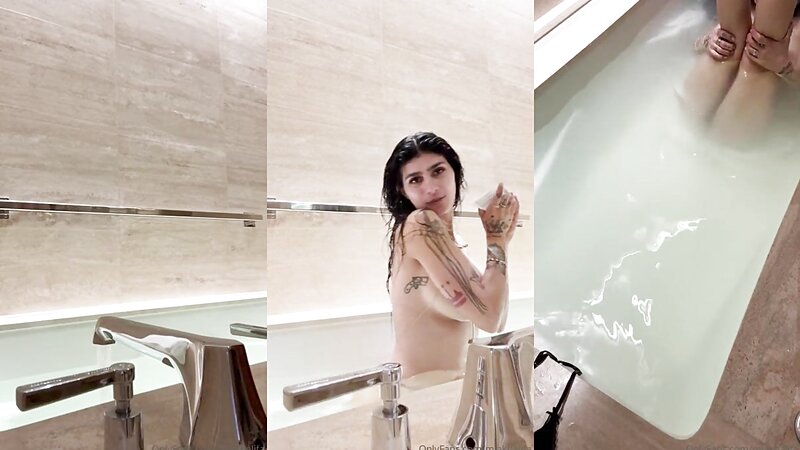 Mia Khalifa Naked Taking a Bath