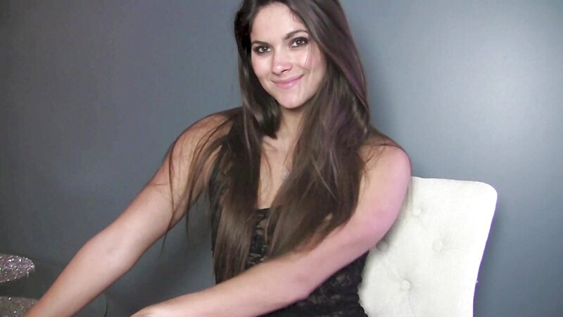Aspen Rae Teaches How to be a Cam Girl