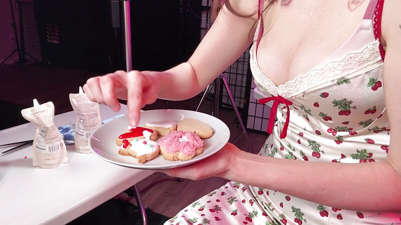Busy B ASMR Ear Licking Valentine's Cookie Decorating Roleplay