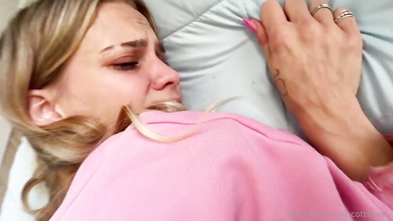 Shestrippy_55 Tattooed Pierced Stepbro Cum Double Creampie in Bedroom