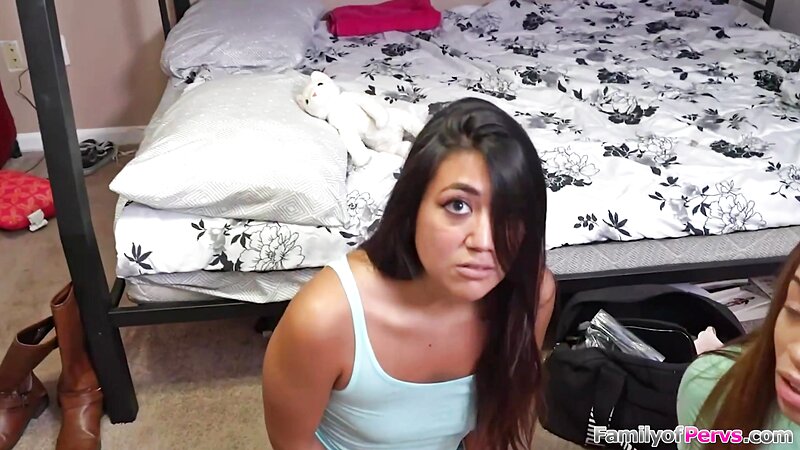 Jamie Marleigh & Lexy Bandera Stepfamily Hard Fuck