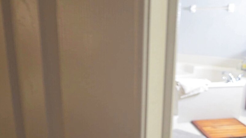 Annabelle Rogers Stepmom Shower Surprise Fuck