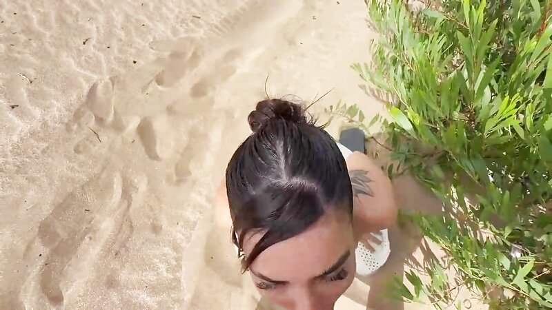 CamNairx Outdoor Blowjob Cum in Mouth
