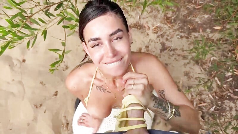 CamNairx Outdoor Blowjob Cum in Mouth