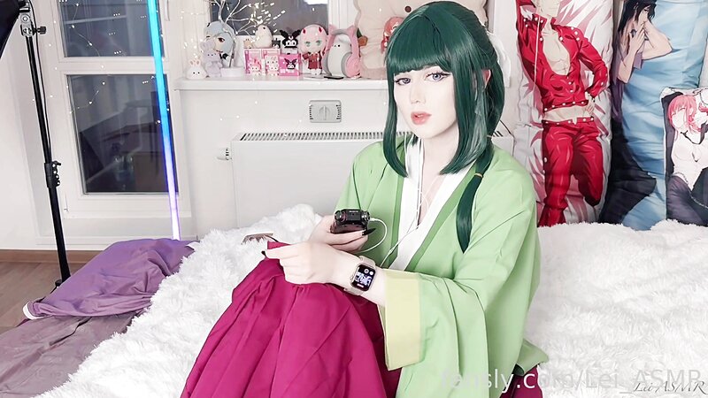 MaoMao Makima Cosplay ASMR Fabric Scratching