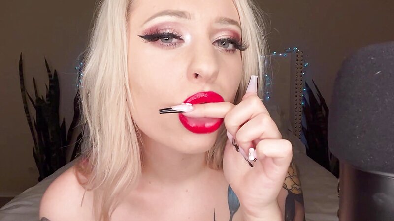 AriLove Sexy Mouth Fetish ASMR