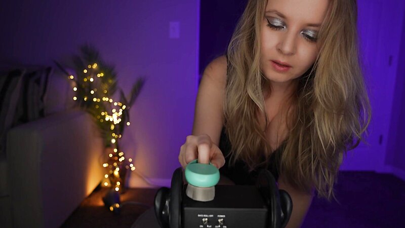 Valeriya ASMR Ear Cleansing Personal Attention