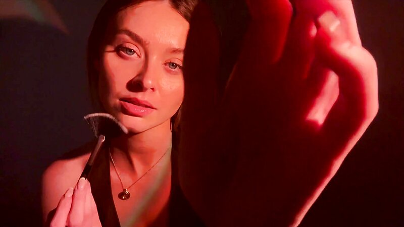 Simply Kel Gentle Skin Scratching, Brushing, Fabric Sounds, Collarbone Tapping & Massage ASMR