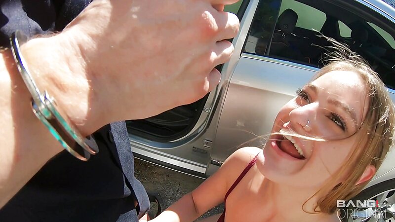 Kenzie Madison Blackmails Cop and Pounds Her Nude in Outdoor Blonde Booty Scene