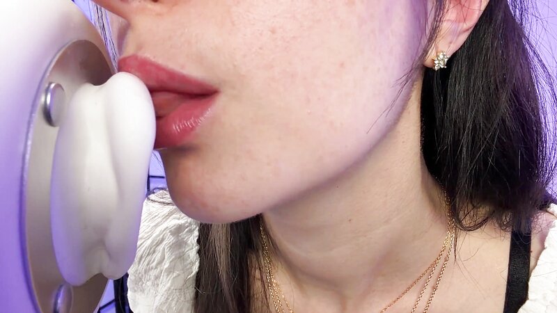 Busy B ASMR - 9 March 2026 - Exclusive - Close Up Ear Eating No Talking.