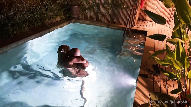 Sienna Day Busty Milf Blowjob and Cowgirl Fuck on Hard Dick in Swimming Pool