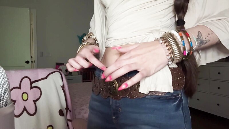 Beebee ASMR Body Triggers Tingle Session – Teen SFW Relaxation