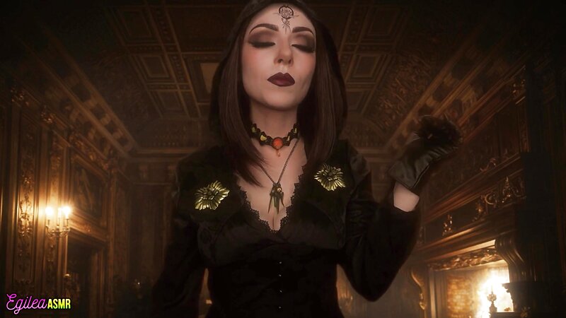 Egilea ASMR Roleplay: Cassandra Cuts Hair for Kisses in Fit Cosplay