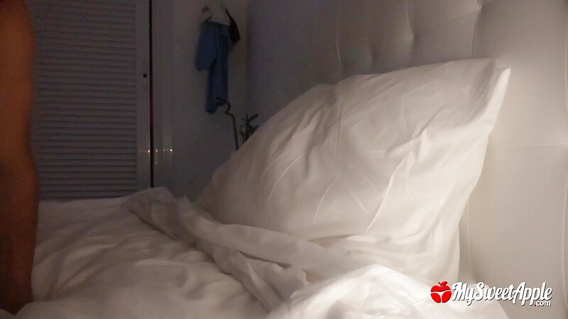 MySweetApple Late Night Blowjob and Swallow