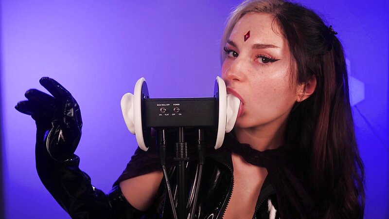 Raven Cosplay ASMR Roleplay - Ear Eating Sensation