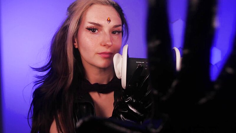 Raven Cosplay ASMR Roleplay - Ear Eating Sensation