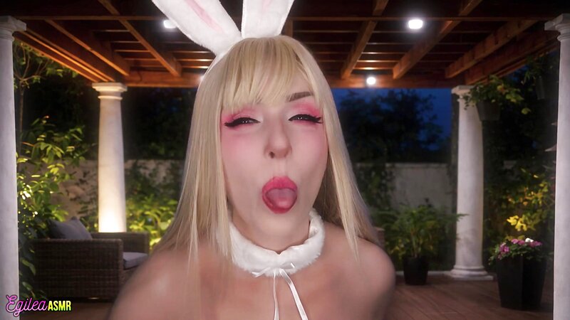 Egilea Bunny Girl Cosplay ASMR Hugs and Kisses
