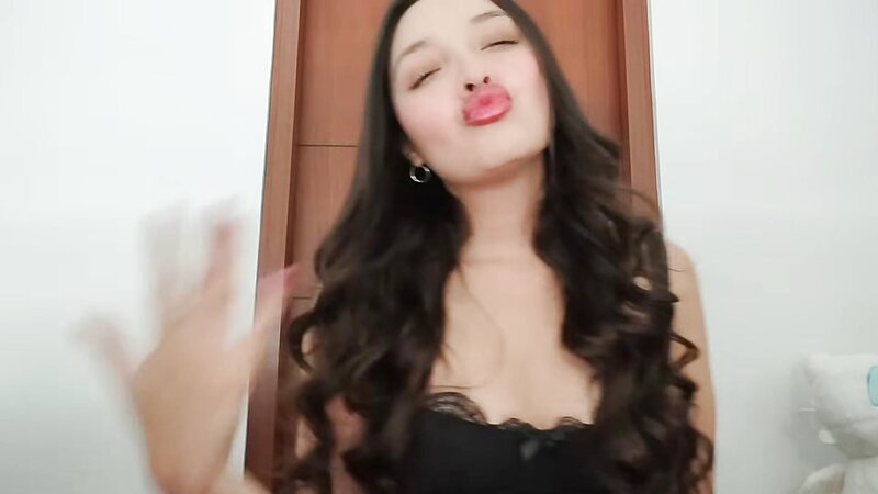 Alejandra ASMR - Kissing | Besitos Muy Cerquita Por Toda Tu Carita Hasta Que Te Duermas