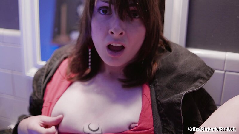Miss Malorie Switch - Strangers In A Bathroom - Jun 17, 2026