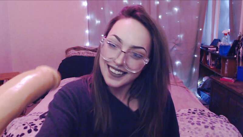 MillieMillz - Geeky Babysitter Gets Blackmailed